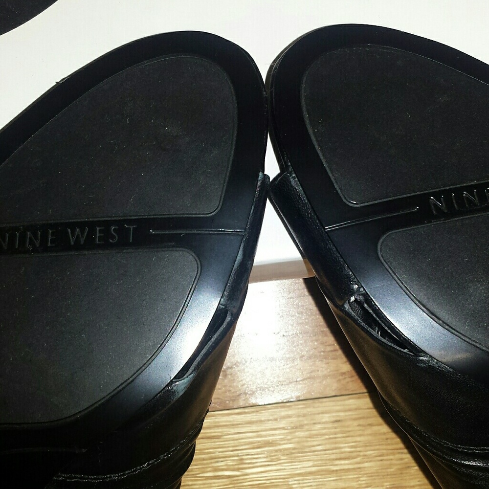 Shoes - Picture 6 of 8